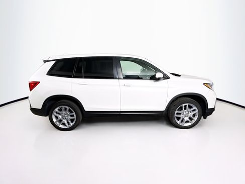 Certified 2024 Honda Passport EX-L image 2