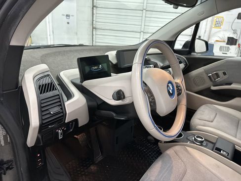 Used 2017 BMW i3 w/ Range Extender image 9