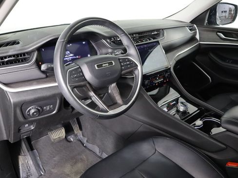 Used 2022 Jeep Grand Cherokee Limited AWD/4WD image 28