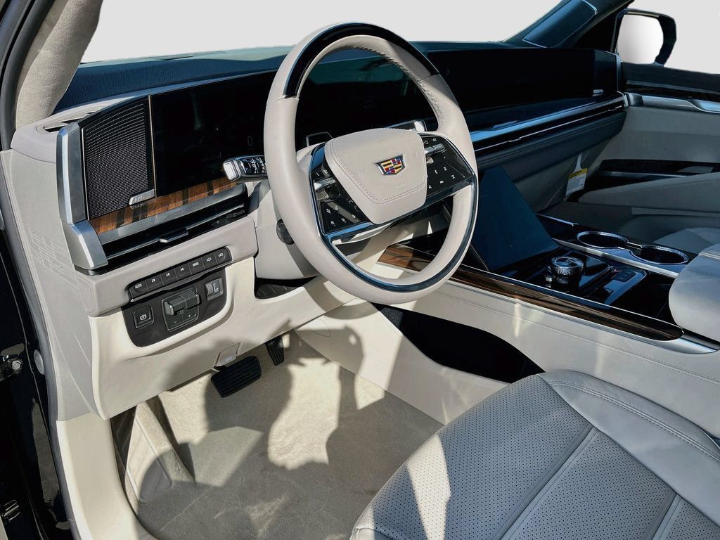 New 2026 Cadillac Escalade Platinum Luxury w/ LPO, Radiant Package AWD/4WD image 16