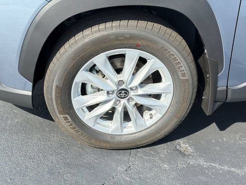 New 2026 Toyota Corolla Cross LE FWD image 14