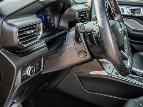 Used 2020 Ford Explorer ST w/ Premium Technology Package AWD/4WD image 37