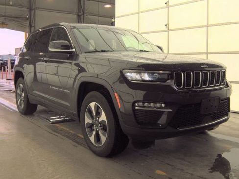 Used 2024 Jeep Grand Cherokee Limited 4xe image 5