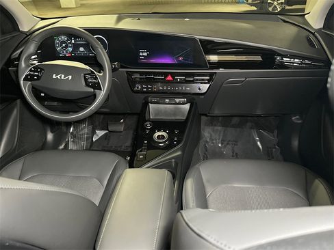 Certified 2025 Kia Niro Wind image 17