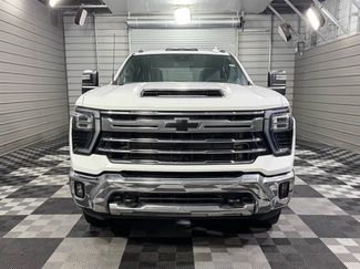 Used 2024 Chevrolet Silverado 3500 LTZ video 3