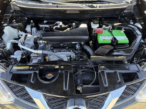 Used 2016 Nissan Rogue S image 6