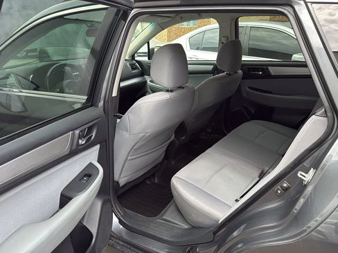 Used 2018 Subaru Outback 2.5i Premium image 28