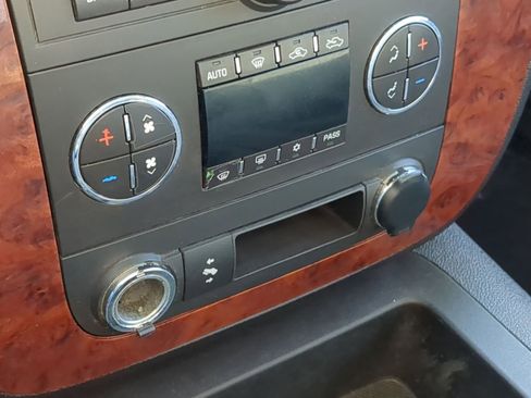 Used 2010 Chevrolet Silverado 3500 LTZ image 18