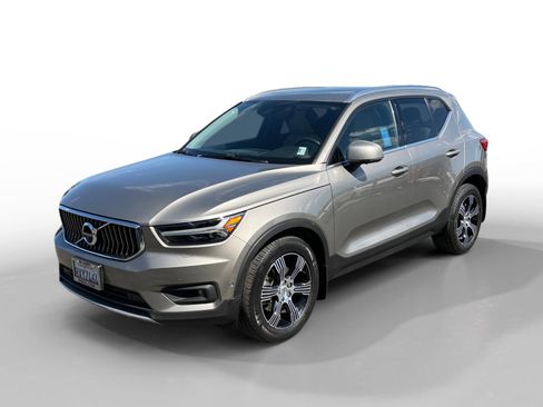 Used 2021 Volvo XC40 T5 Inscription AWD/4WD image 1