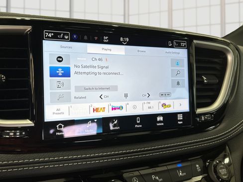 New 2026 Chrysler Pacifica Select image 34