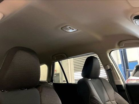 Used 2025 Subaru Outback Premium AWD/4WD image 22