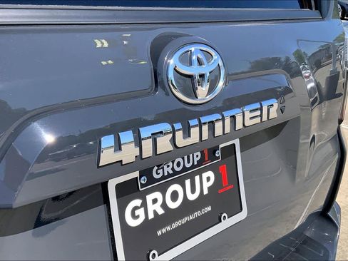 Used 2024 Toyota 4Runner SR5 Premium image 32
