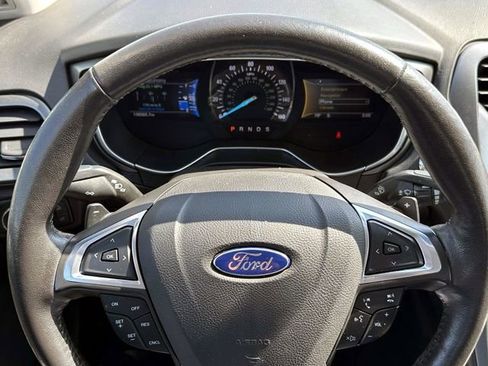 Used 2016 Ford Fusion Titanium AWD/4WD image 22