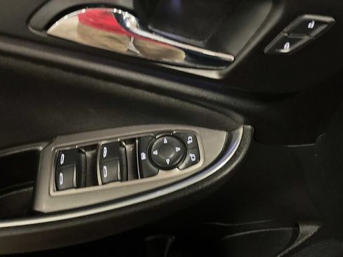 Used 2017 Chevrolet Malibu LT FWD image 27