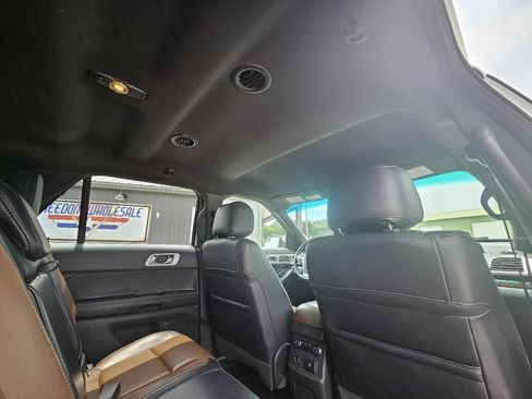 Used 2012 Ford Explorer Limited FWD image 33