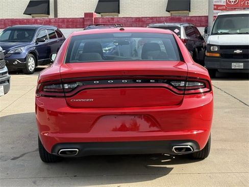 Used 2022 Dodge Charger SXT image 5