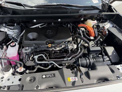 Certified 2025 Toyota RAV4 LE image 24