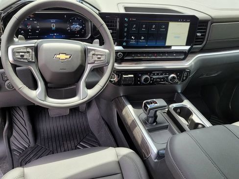 New 2026 Chevrolet Silverado 1500 LTZ w/ Z71 Off-Road Package AWD/4WD image 24