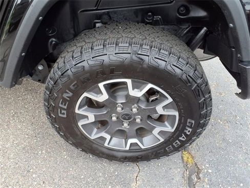 Used 2024 Jeep Wrangler Sahara w/ Technology Group image 7