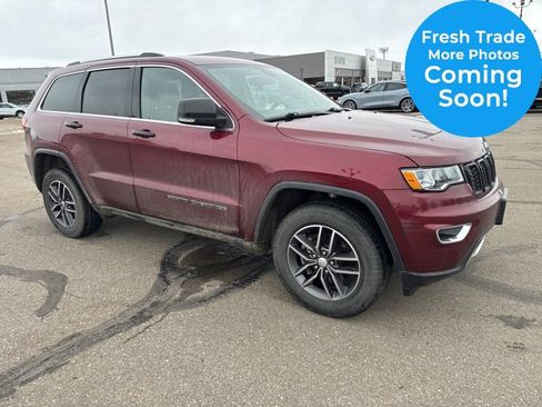 Used 2018 Jeep Grand Cherokee Limited image 1
