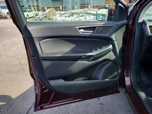 Used 2023 Ford Edge SEL image 9