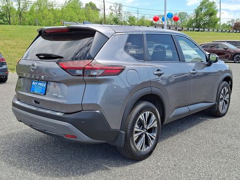 Used 2023 Nissan Rogue SV AWD/4WD image 6