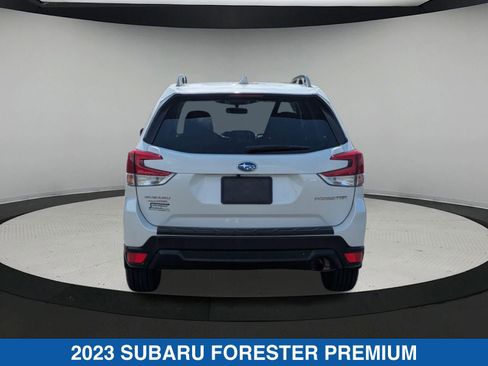 Certified 2023 Subaru Forester Premium AWD/4WD image 5