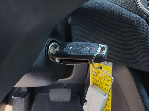 Certified 2018 Chevrolet Cruze LS image 29