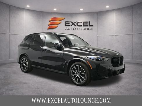 Used 2024 BMW X5 xDrive40i w/ M Sport Package AWD/4WD image 11