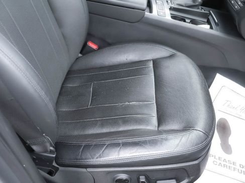 Used 2015 Hyundai Genesis 3.8 image 36