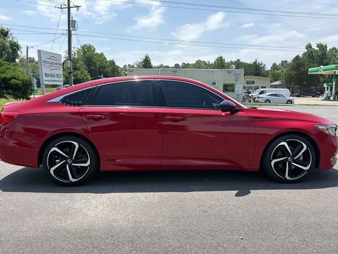 Used 2018 Honda Accord Sport image 8