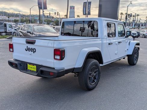 New 2026 Jeep Gladiator Sport image 5