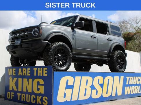 Used 2025 Ford Bronco Big Bend AWD/4WD image 2