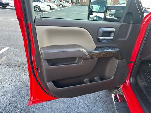 Used 2019 Chevrolet Silverado 2500 LT w/ LT Convenience Package image 20