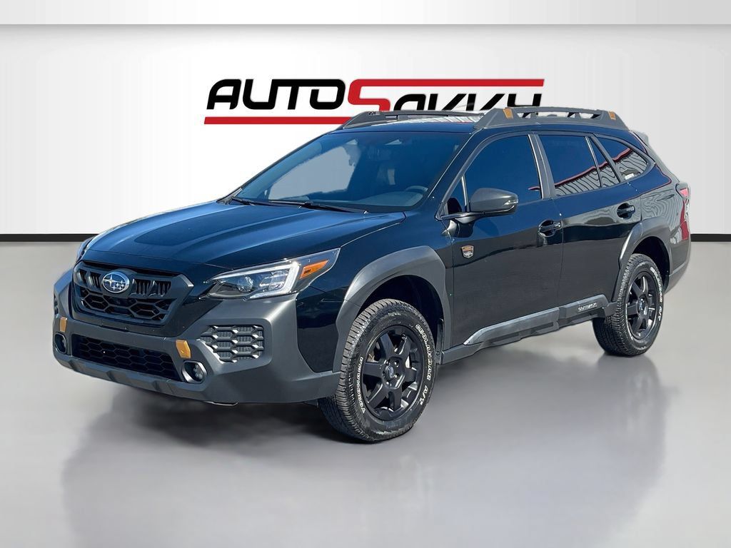 Used 2025 Subaru Outback Wilderness AWD/4WD image 3