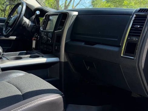 Used 2018 RAM 2500 Big Horn w/ Sport Appearance Group AWD/4WD image 27