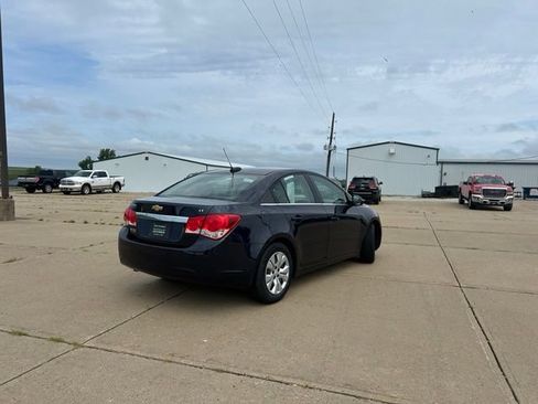 Used 2016 Chevrolet Cruze LT w/ Sun And Sound Package FWD image 7