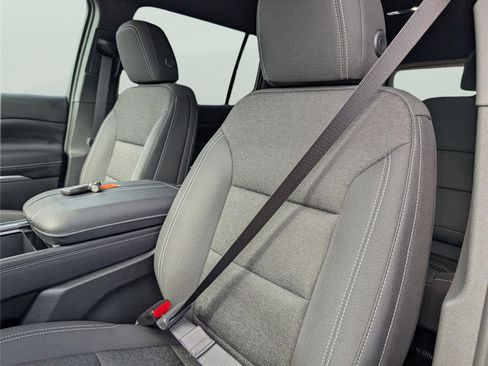New 2026 Chevrolet Traverse LT w/ LPO, Floor Liner Package FWD image 35