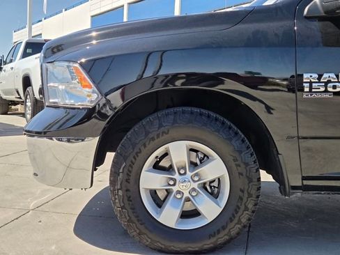 Used 2022 RAM 1500 Classic SLT w/ Trailer & Traction Group RWD image 9