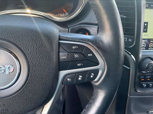 Used 2018 Jeep Grand Cherokee High Altitude RWD image 12