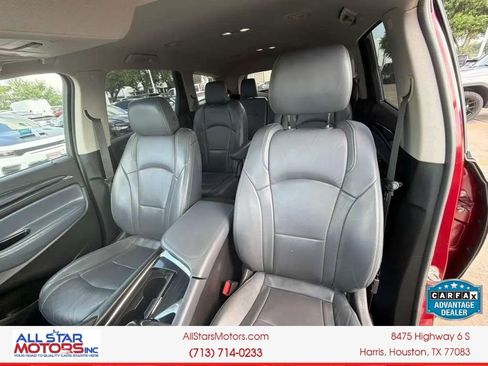 Used 2018 Buick Enclave Essence FWD image 19