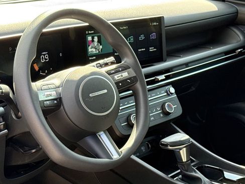 New 2026 Hyundai Tucson SE image 17