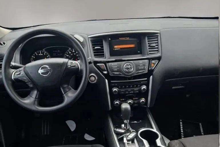 Used 2020 Nissan Pathfinder S AWD/4WD image 8