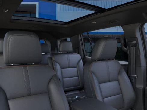 New 2026 Chevrolet Traverse High Country FWD image 24