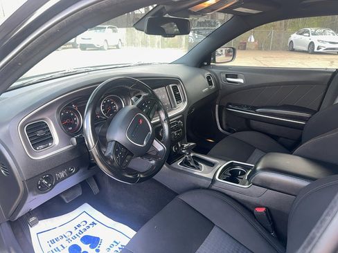 Used 2022 Dodge Charger GT image 11
