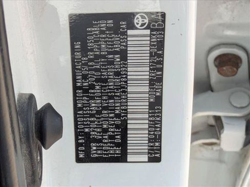 Used 2018 Toyota Corolla LE FWD image 24
