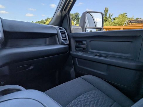 New 2026 RAM 3500 Tradesman AWD/4WD image 17