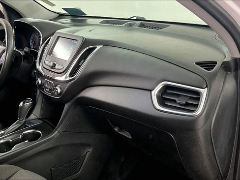 Used 2018 Chevrolet Equinox LT image 26
