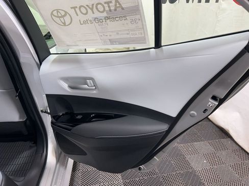 Used 2026 Toyota Corolla SE FWD image 12
