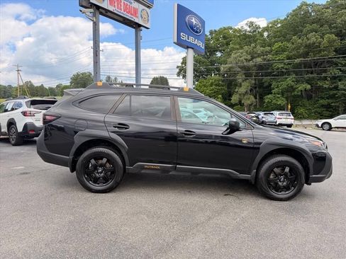 Used 2022 Subaru Outback Wilderness w/ Wilderness Package AWD/4WD image 16